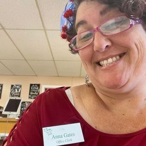 Meet your Posher, Anna